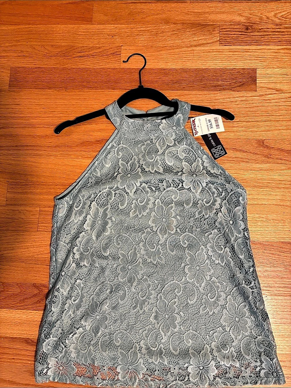 cable & gauge Floral Lace Halter Tank Top in Green Size Medium